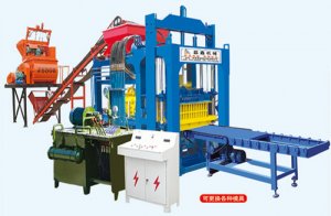 QT4-15型水泥砖�? title=